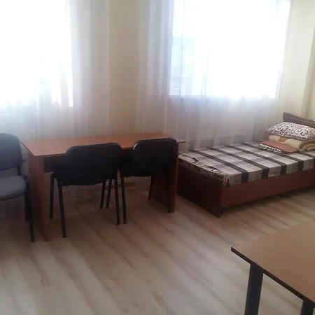 Vitan Hostel *