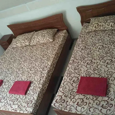 Vitan Hostal Leópolis